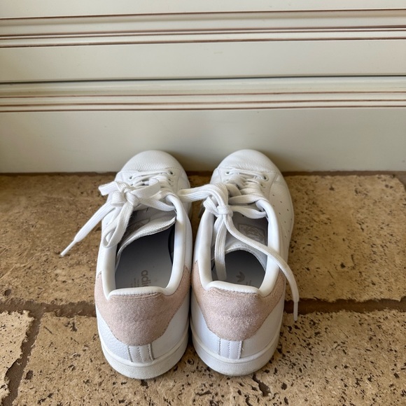 Adidas Sam Smith Shoes brand new pink - Picture 3 of 4